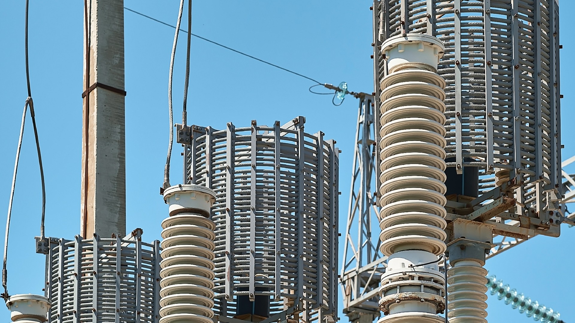 如何選擇最佳油漆來(lái)防腐變壓器油箱？